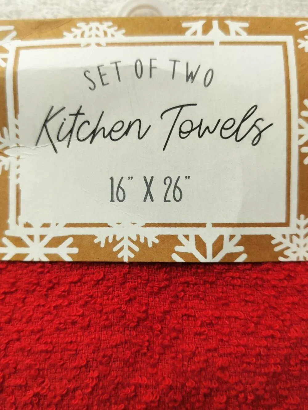 Kitchen Towels Holiday Set of 2 One Red and One Green Size 16